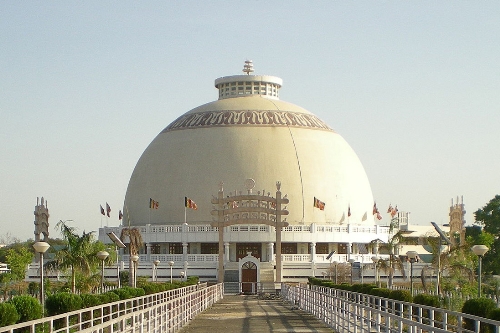 deeksha bhoomi sacred monument buddhism nagpur